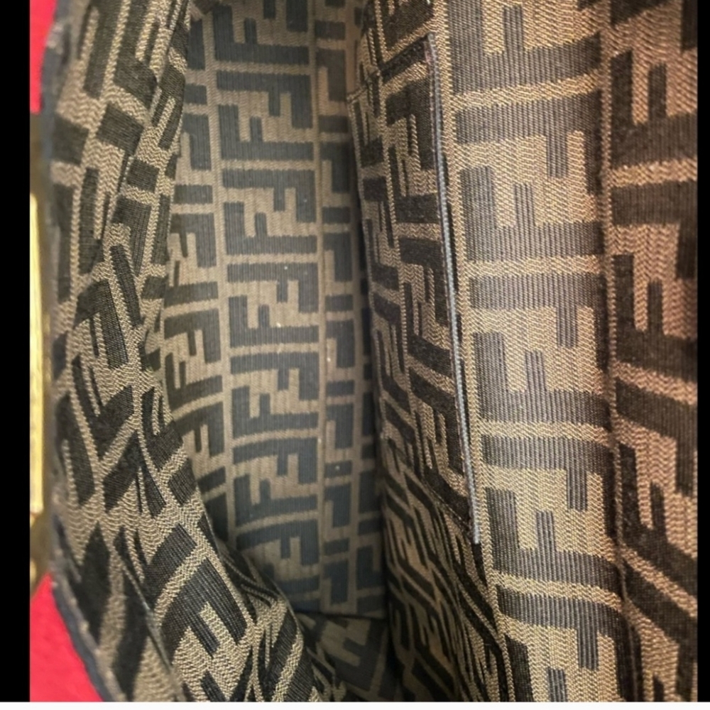 Fendi peekaboo tote bag authentic monogram interior - Picture 3 of 5